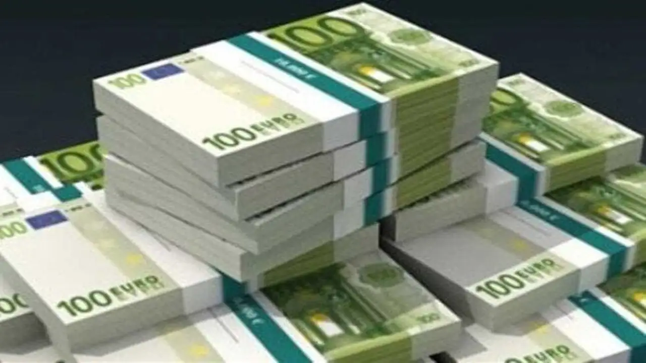 سعر اليورو مقابل الجنيه في البنك المركزي بتعاملات يوم الخميس 26 مارس